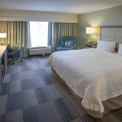 Hampton Inn & Suites New Orleans-Elmwood/Clearview Parkway Area Hotels near Larry Gilbert Stadium