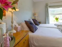 The Highdown Inn Hotels in Totland
