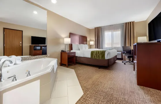 格蘭德艾蘭北舒適酒店