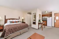 Staybridge Suites Albuquerque North Hotels near University of Phoenix