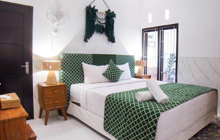 Almira Home Stay Banyuwangi Kota 3 Bedroom Syariah