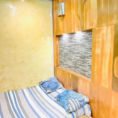 Luxury furnished room No1