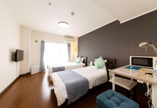 1. 스테이 에어포트..