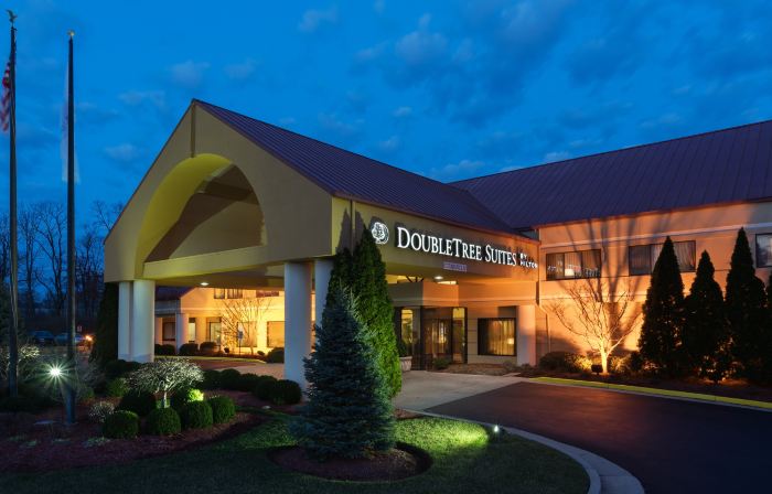 DoubleTree Suites by Hilton Cincinnati - Blue Ash