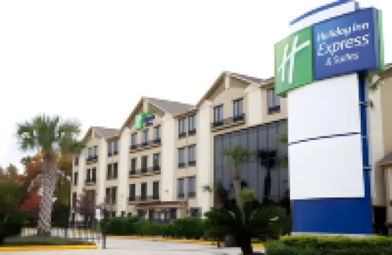 Holiday Inn Express & Suites HOUSTON NORTH INTERCONTINENTAL by IHG Hôtels à proximité de : National Museum of Funeral History