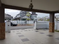 Sitiawan Homestay Entire Semi D House - 3-Sterne