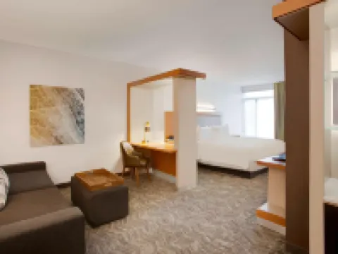 SpringHill Suites Hartford Airport/Windsor Locks Hotels in Windsor Locks