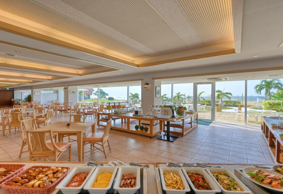 Beach Hotel Sunshine 객실