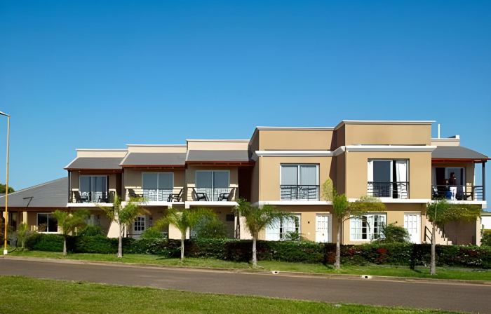 Brisas del Lago Apart y Hotel