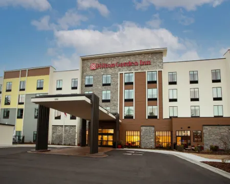 ヒルトン ガーデン イン サザン パインズ パインハースト、ノースカロライナ アバディーンのホテル