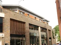 Premier Suites Bristol Cabot Hotels in Bristol