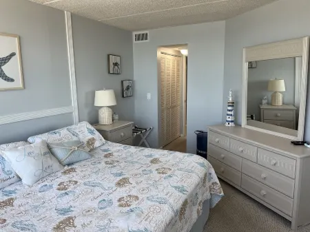 Oceanfront Ponce Inlet Condo, No-drive Beach, Pool,Create Lifelong Memories... Отели в г. Понс-Инлет