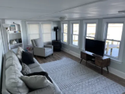 Waterfront House on the Upper Chesapeake Bay