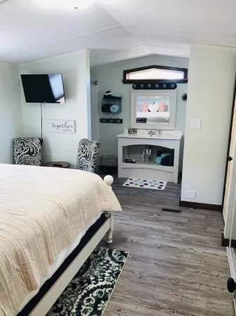 Lily’s Pad 5 Minute Drive from the Interlochen Arts Accademy