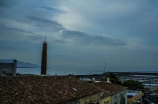 Central house - elegant apartment in an ancient building in the historic center