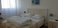 Beautiful Balcony Sea View Apartment in the center of Concarneau - balcony