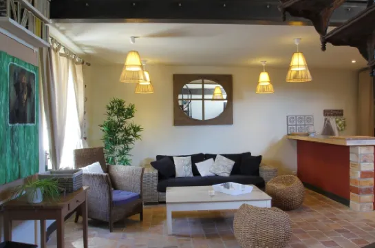 PROMO - Cottage de La Boussole, on the banks of the Loire, listed Hotels in Veuzain-sur-Loire