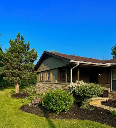 Best location in Ohio's wine country! Minutes to all wineries, Spire, & GOTL!