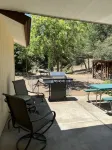 Cozy family home right near Yosemite!