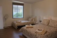 Cosy 3 bedroom cottage in the centre of Kingscote