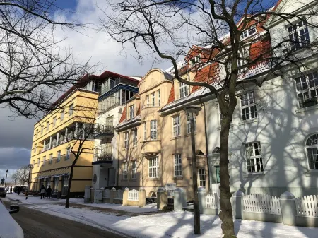 80 m from the beach, everything in view - Anchorage vacation apartment