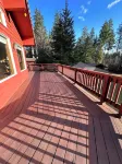 House in the Mountains w/ hot tub, sauna, pool table and more !! Hotels in Skamania County