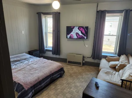 Cozy Studio Apt Near MTU, Houghton & Keweenaw, Full Amenities & Trail Access Отели в г. Юг Рейндж
