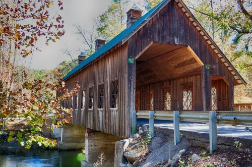 Spectacular Views, Jacuzzi, Clean Cabin, Fast Wifi, Ideal Location, by Dollywood