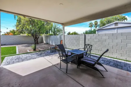 MUST SEE! Large 3-Bedroom Home in Downtown Gilbert