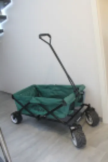 Modern vacation apartment - centrally located and close to the beach