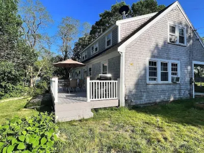 Fall Monthly Special $133/Night Các khách sạn gần Nauset Fellowship UU