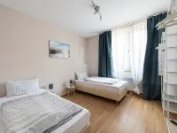 New accommodation directly adjacent to Kassel (up to 18 pers Hotels in Baunatal