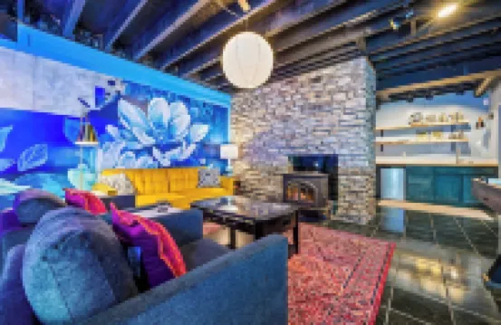 Luxe Mountain Home: Hot Tub, Sauna, Firepit, Games