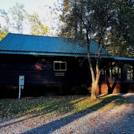 "Family Fun by the River: Sleeps 9, Pet-Friendly Cabin