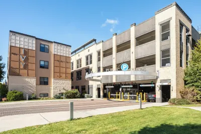 Modern Downtown Masterpiece Hotels in 
