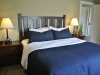 Entire home steps from the Missouri River! Hotels in Lyman County