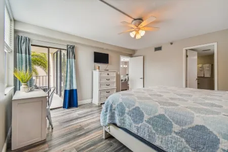 Waterfront views - steps from the Beach!