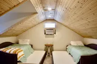 ARROWHEAD HIDEAWAY: Mountain Home - Hike, Golf, Kayak, & Near Baseball