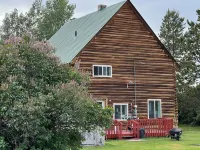Cozy, inviting log cabin near U.S. 20 on the way to Island Park and Yellowstone