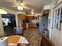 Relaxing Ormond Beach House and Indoor Fireplace 5 minutes to the beach!