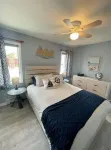 Saratoga Lake w/Dock, HotTub, GameRoom &FirePit