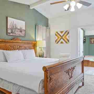 Across from water & pet-friendly - Bullhead Bend! Rooms