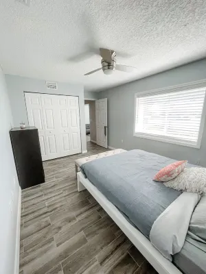 Modern Beach Condo, a block from the beach