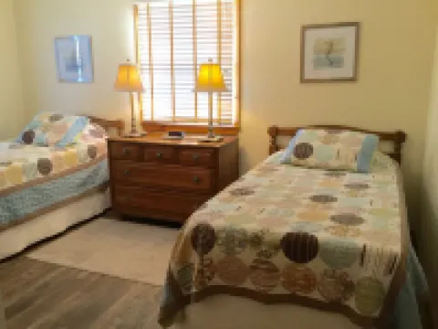 Soundfront Property With Gorgeous Sunsets And Easy Access For Water Sports!!