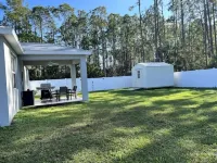 Beach Lovers New House! 10 min to beach - 6 guests