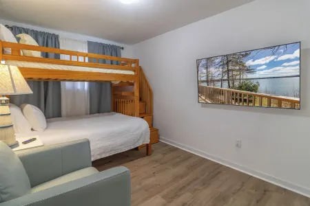 Relaxing Acadia Beachfront Cottage close to Acadia National Park & Bar Harbor.