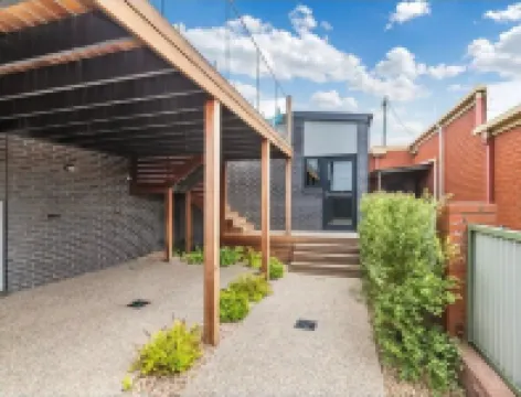 Luxury Home With Views -portarlington Town Centre