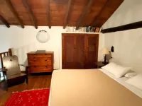 Charming rural house with swimming pool 3 km from the city of Granada. Parking
