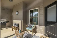 4 bedroom 2 bath Sleeps 8