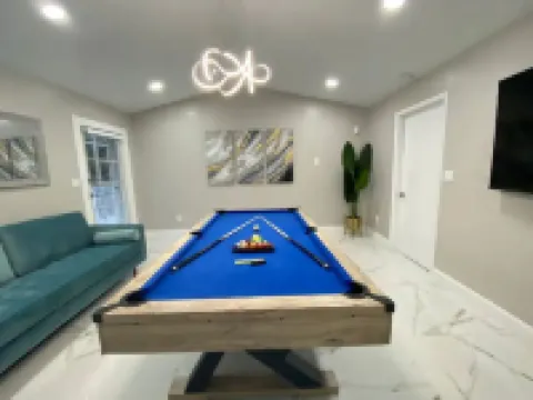 Incredible 7BR w/ Game Room Heated Pool & Jacuzzi!